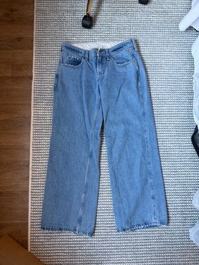 Hollister Low rise baggy jeans with floral fold over waist sz 2/26 short length